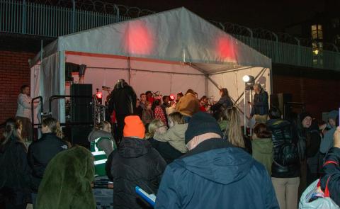 Christmas-Tree-of-Hope-Stage 